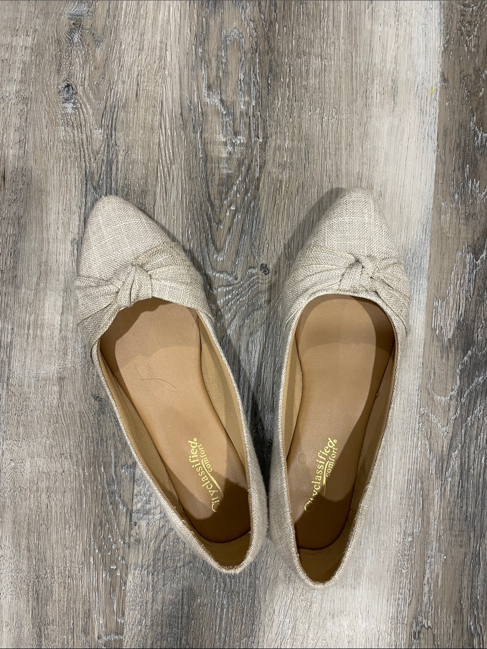 Cityclassified Beige Knot Pointed-Toe Flats